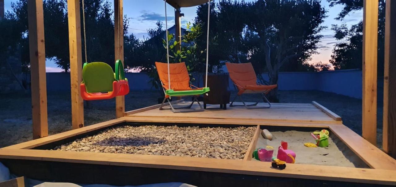 Apartman Petar Ražanac Exterior foto
